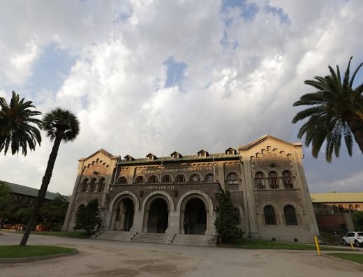 Campus Oriente, Pontificia Universidad Católica de Chile